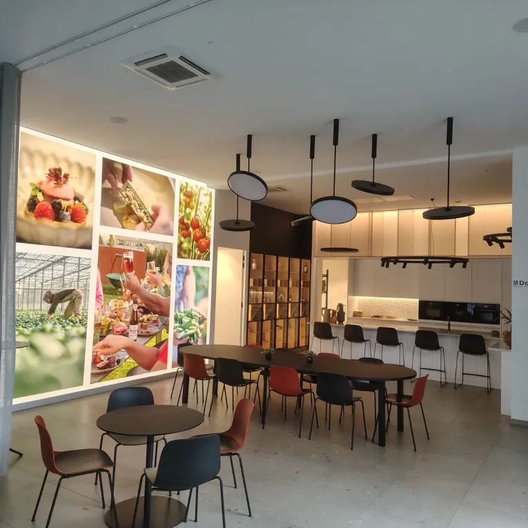 Airco-warmtepomp: plafondmodel